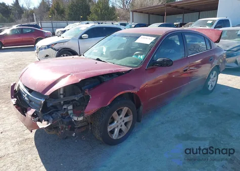 2004 Nissan Altima 2.5 S from USA, damaged, VIN 1N4AL11D94C113894